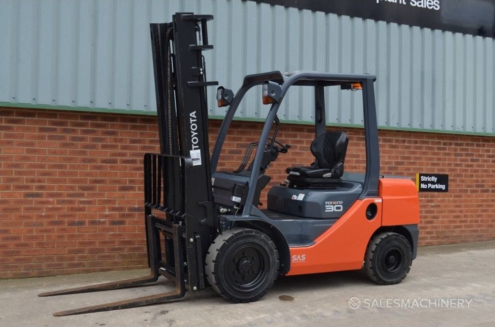 Toyota 30 Year 2018 Price 16 157 Eur Used Diesel Forklifts For Sale 4811